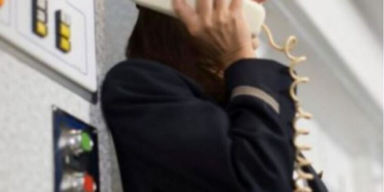 Nëse dëgjoni këtë emër në avion, dikush ka vdekur