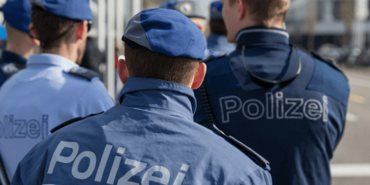 Luajti rolin e policit në autostradë, sa i kushtoi tallja kosovarit në Zvicër