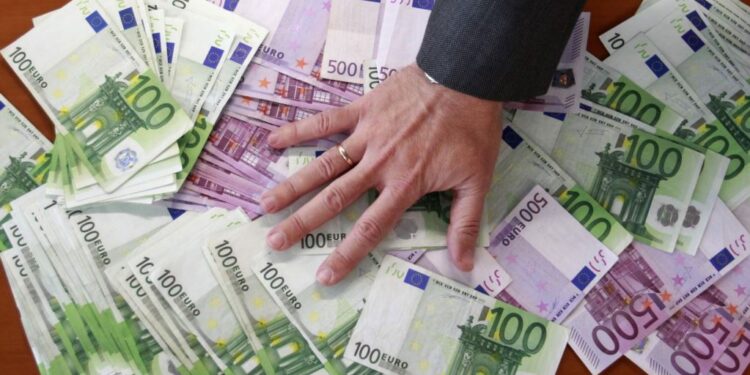 Lista e plotë e zyrtarëve shtetërorë që do t’iu kontrollohet pasuria nga shteti