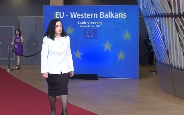 Nga Brukseli, presidentja Osmani udhëton për në Azi