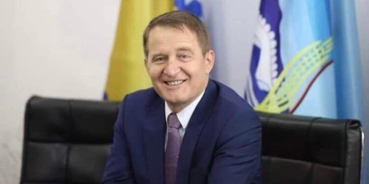 Pasuria e kryetarit të Vushtrrisë, Ferit Idrizi: Një shtëpi, golf 4 dhe para të gatshme në bankë