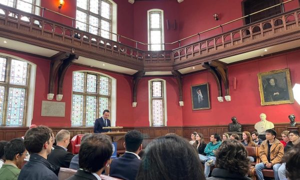 Kurti në Oxford e kritikon politikanin e famshëm që ka vdekur para 57 vjetësh
