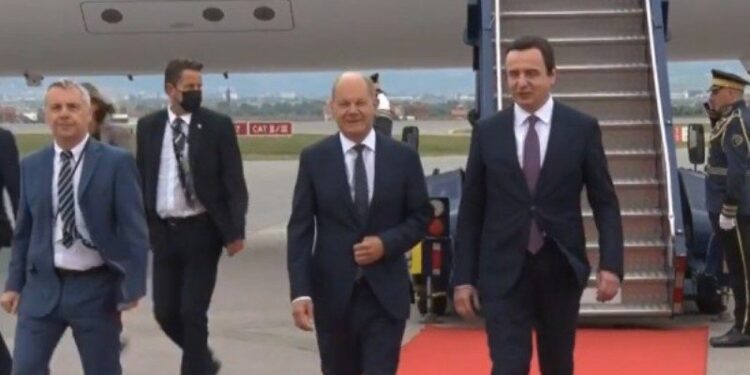 Fillimisht dje e vizitoi Kosovën, këto janë dy vendet e rajonit që Scholz do t’i vizitoj sot