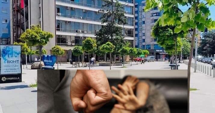 Mitrovicasja ia sheh burrit fotografinë e një gruaje në telefon, tenton të largohet nga shtëpia – e rrah kunata