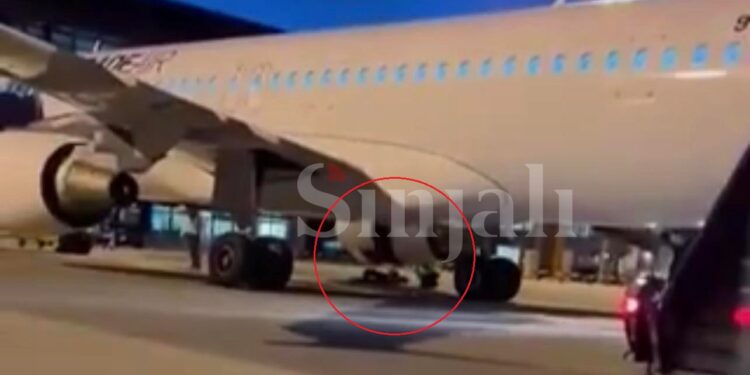 “Qëndruam dy orë brenda…”/ Defekt në aeroplan, anulohet fluturimi nga Prishtina në Stuttgart