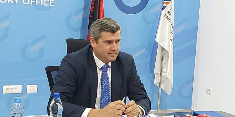 Kryesuesi i bordit të ZRRE-së: “Elektroseveri” do ta furnizojë vetëm veriun, ka të drejtë të blejë dhe të shesë energji me shumicë