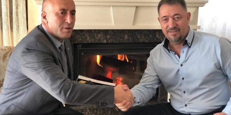 Njëri deputet e tjetri nënkryetar komune, sa marrin pensione invalidore Ramush Haradinaj e Sami Lushtaku