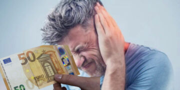 E habitshme/ Shqiptari i kafshon veshin klientit për 50 euro