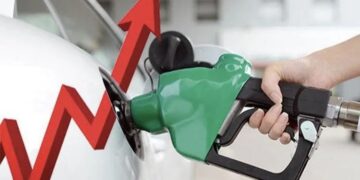 Çmimi i naftës në Kosovë po shkon drejt 2 euro litri, por një tjetër rrezik e paralajmërojnë naftëtarët