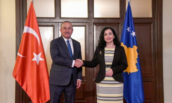 Osmani i kërkon mbështetje Cavusoglut për anëtarësimin e Kosovës në KE