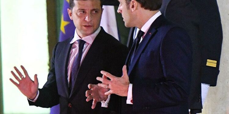 “S’do ta poshtërojmë Rusinë,” Zelensky i ashpër me Macron: Nëse do të jesh lider, sillu si i tillë