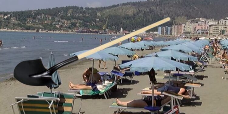 Rrahje për hapësirën në bregdet, një person qëllohet pas koke me lopatë në Shëngjin