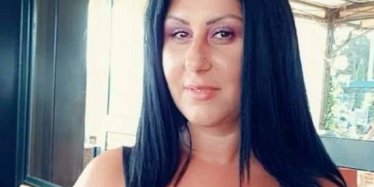 U vra dhe më pas u hodh në përrua, del fotoja e shqiptares, ishte martuar para një viti
