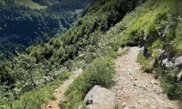 Dy aksidente fatale brenda një ore, në të njëjtin vend në Zvicër
