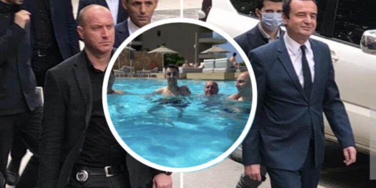 Sigurimi dhe shoferi i Kurtit shijojnë pishinat në bregdetin e Greqisë