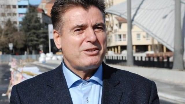 Agim Bahtiri viziton familjen kosovare në Spitalin e Mitrovicës pasi u rrahën në veri, jep detaje për gjendjen e tyre