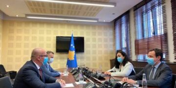 Lista Serbe i del në rrugë Qeverisë, e bllokon në dy çështje të rëndësishme