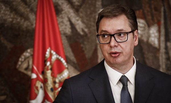 Vuçiqi e kërcënon Kosovën