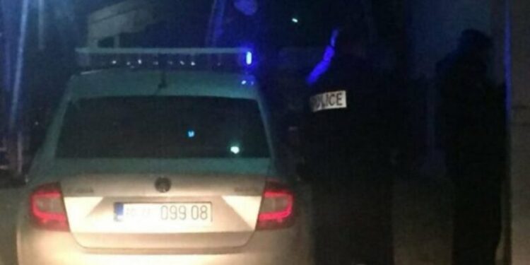 Tentuan të vjedhin një shtëpi në Prishtinë, hajnat gjuajnë me armë pasi hetohen nga pronari