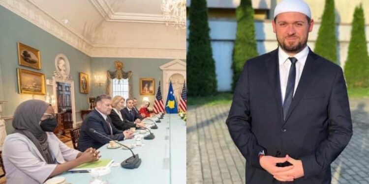 Imami kosovar komenton prezencën e një gruaje me shami në takim: SHBA-ja është djepi i demokracisë