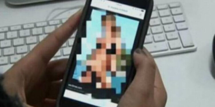 Kosovari ngacmon ish të dashurën, ia publikon në Instagram videot duke bërë seks