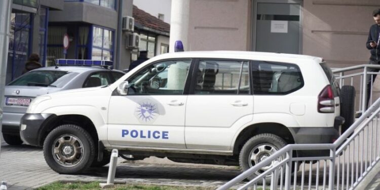 Gruaja e plagos vetën me armë në shtëpinë e saj në Mitrovicë