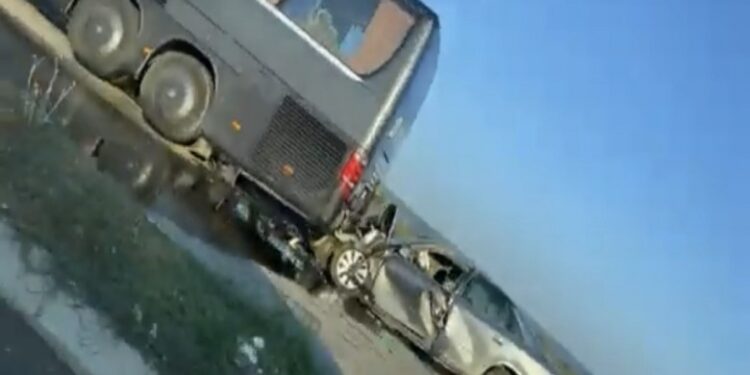 Dy fëmijët e lënduar rëndë në aksidentin në rrugën Prishtinë-Podujevë janë tre dhe pesë vjeçarë
