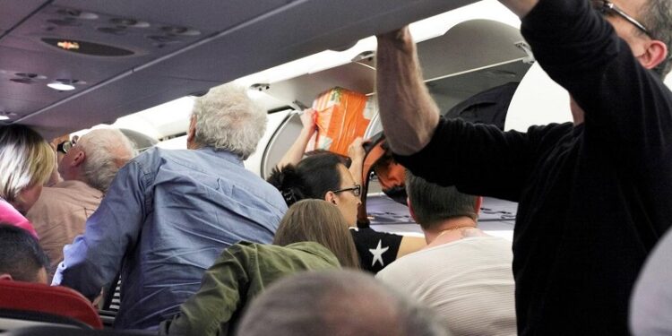Avioni i tejmbushur/ Trazira në aeroportin e Gjermanisë