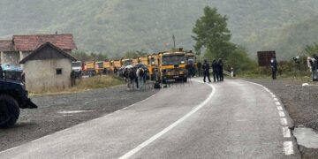 Bllokimi i veriut, mërgimtarëve u rekomandohet kthimi përmes Malit të Zi