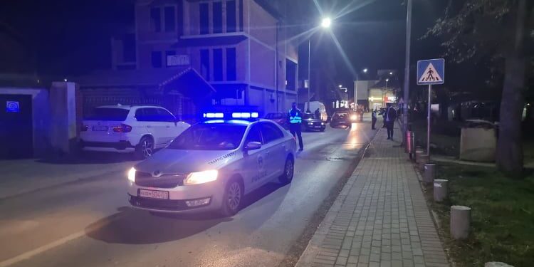 Ngjarje tragjike/ Djali rrahu brutalisht prindërit – babai s’u bën ballë plagëve dhe vdes