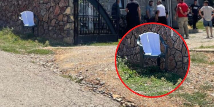 Familja e mërgimtarëve të vdekur në aksident, hap të pamen në Malishevë (PAMJE)
