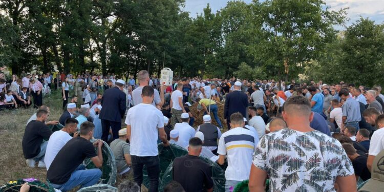 Varrosen në Malishevë burrë e grua që vdiqën në aksidentin tragjik në rrugën Podujevë-Prishtinë
