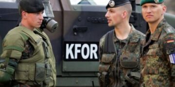 KFOR i çon mesazh Serbisë: Jemi të gatshëm për ndërhyrje nëse rrezikohet veriu