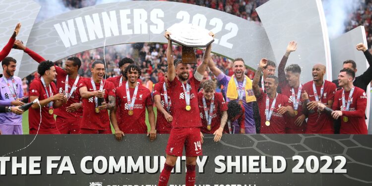 Liverpul mposht Cityn, fiton trofeun e parë sezonal