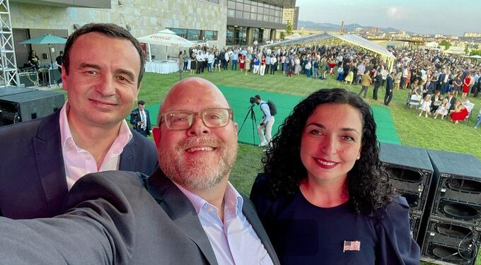 Ambasadori amerikan: Me Fat Kurban Bajrami