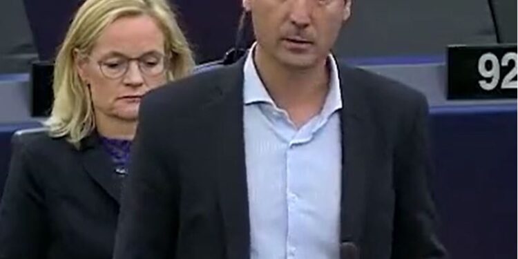 Eurodeputeti katalonas kritikon ashpër Spanjën: Pavarësia e Kosovës është e ligjshme dhe e pakthyeshme