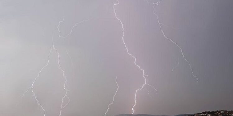 Sot kaloi stuhia nëpër Kosovë, nga kjo ditë  temperaturat do bien për më shumë se 10 gradë