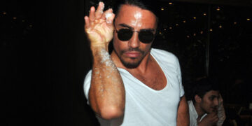 Vetëm 10 klientë në restorantin e ri në Mykonos, Nusret kuzhinieri merr vendimin e papritur