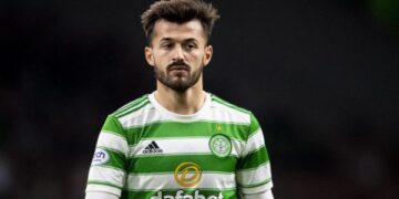 Ajeti në kërkim të një skuadre të re