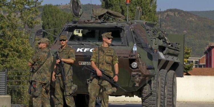 KFOR-i aktualisht ka 3,735 ushtarë në Kosovë, cilat shtete prijnë me numrin e forcave
