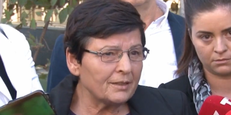 Familja Dehari kërkon përjashtimin e prokurorit nga rasti, thonë se ekspertizën shtesë e pranuan mediat para tyre