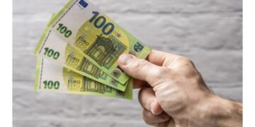 300 euro e Qeverisë, a i takojnë punëtorëve apo bizneseve?