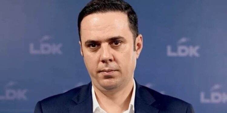 Abdixhiku: Kurti duhet të jetë i guximshëm dhe të kërkojë marrëveshjen finale me Serbinë