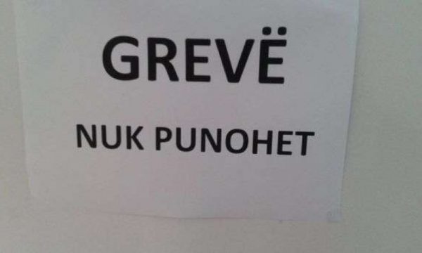 SBASHK nuk tërhiqet: Greva vazhdon