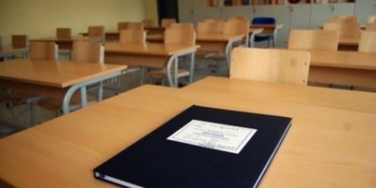 Pajtohet SBASHK-u: Vlerësimi i mësimdhënësve do bëhet nga drejtorët e shkollave