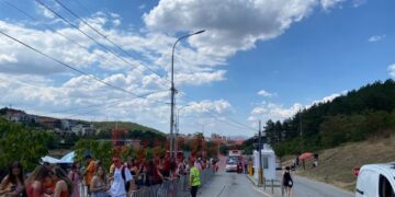 Hapet porta për në Sunny Hill, radhë të gjata për të hyrë