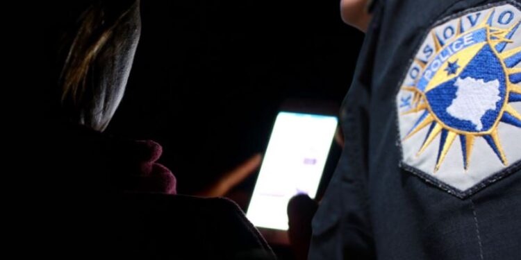 Ngacmohet vajza 9-vjeçare në Insta e TikTok, dikush i kërkon video të pjesëve intime – babai i saj denoncon rastin