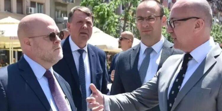 Rakiq pas takimit me Hovenier: Qeveria po e shkel marëveshjen e Brukselit, bëhemi me opozitën për ta rrëzuar