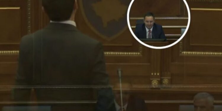 Konjufca – Kurtit: “A mund ta përmbyllni i kryeministër, boll”