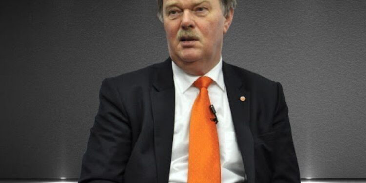 Ish-ambasadori holandez flet për takimin Kurti-Vuçiq: Rezultatet ishin minimale!